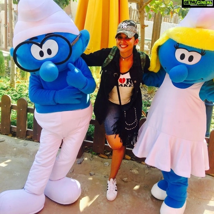 Smurf Girl