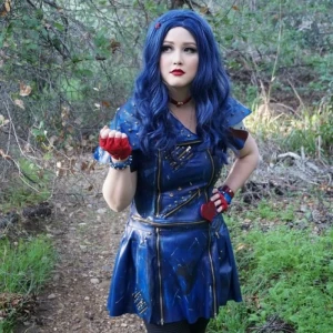 Evie